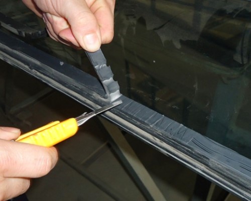 Metal curtain wall